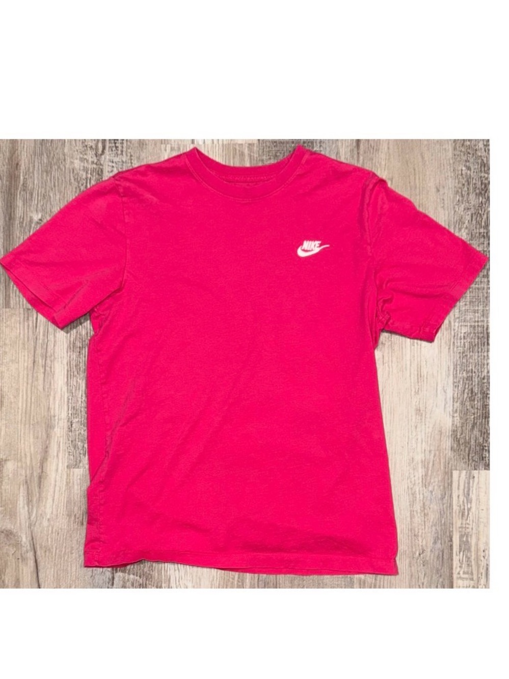 Men's Nike "The Nike Tee" Size Medium